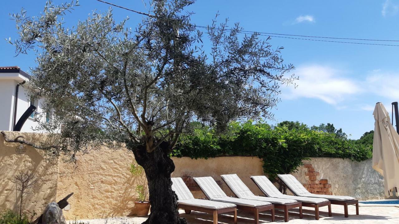 Holiday Home Olea Malinska Ngoại thất bức ảnh
