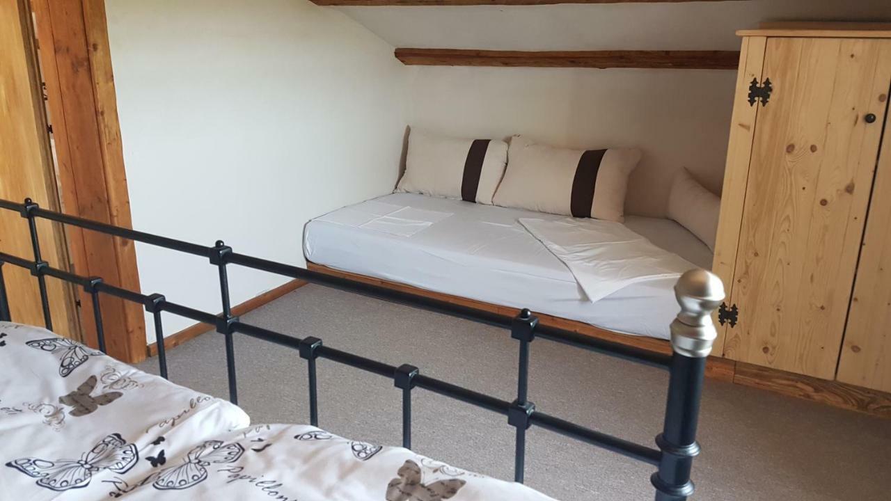Holiday Home Olea Malinska Ngoại thất bức ảnh