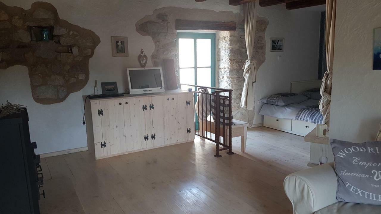 Holiday Home Olea Malinska Ngoại thất bức ảnh